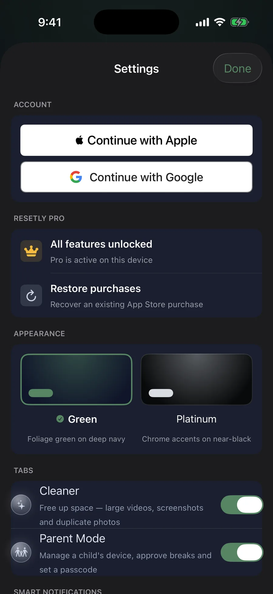 Resetly Settings — two themes (Green and Platinum), optional sign-in, and Pro